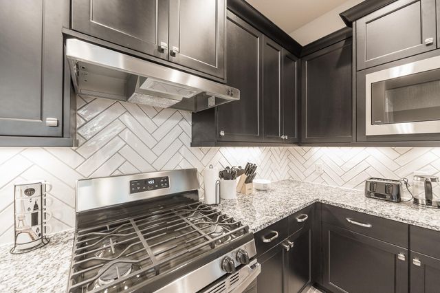 8710 Crossing Oak Lane, Missouri City, TX 77459