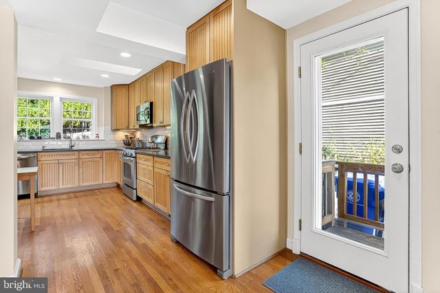 214 N GRANADA ST, Arlington, VA 22203