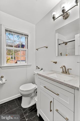 214 N GRANADA ST, Arlington, VA 22203