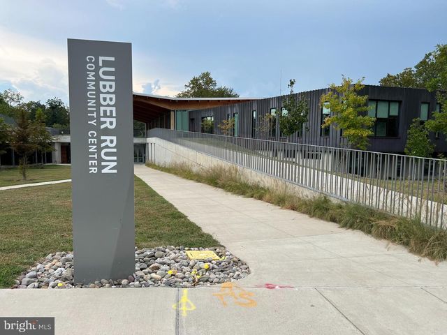 214 N GRANADA ST, Arlington, VA 22203