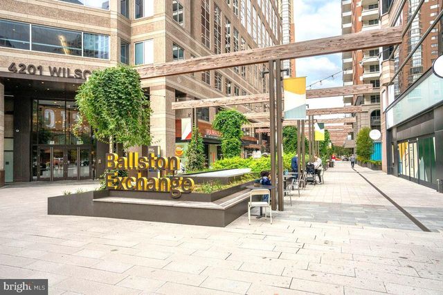 214 N GRANADA ST, Arlington, VA 22203