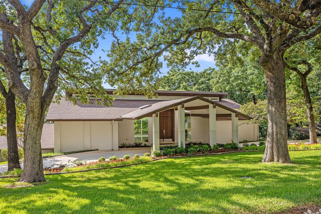 2704 Sherwood Lane, Colleyville, TX 76034