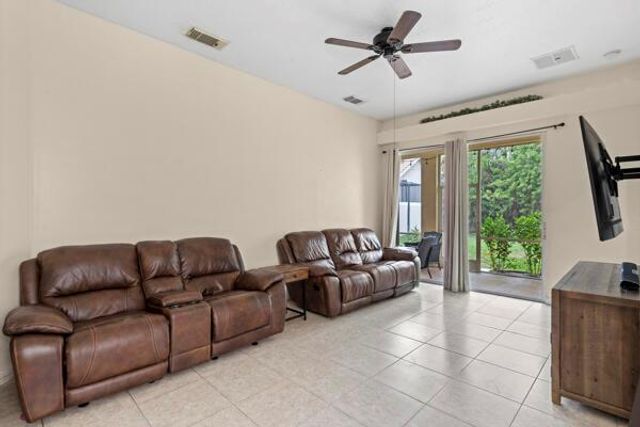808 SW Munjack Circle, Port St. Lucie, FL 34986