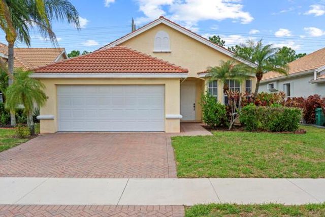 808 SW Munjack Circle, Port St. Lucie, FL 34986