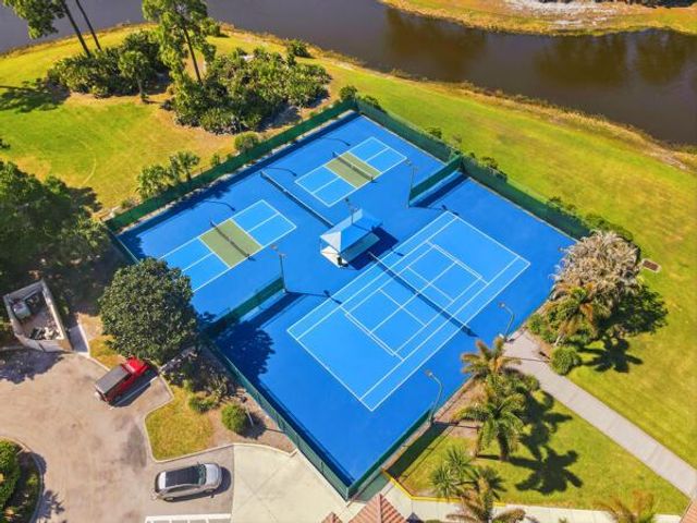 808 SW Munjack Circle, Port St. Lucie, FL 34986