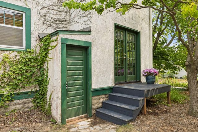 3001 W 47th Street, Minneapolis, MN 55410
