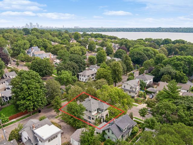 3001 W 47th Street, Minneapolis, MN 55410