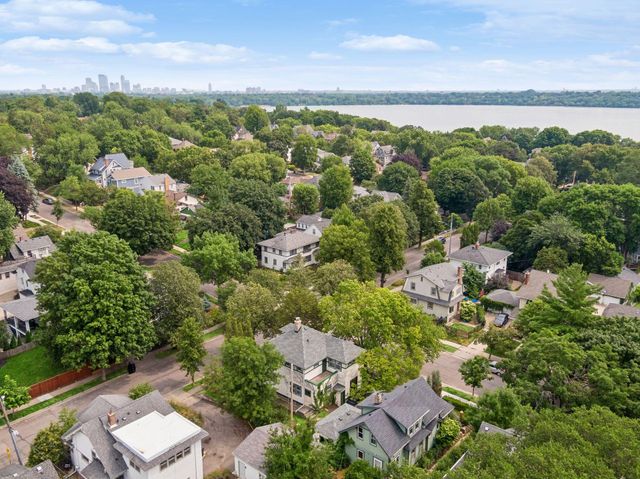 3001 W 47th Street, Minneapolis, MN 55410