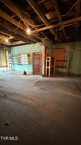 104 West Main Street, Kingsport, TN 37660