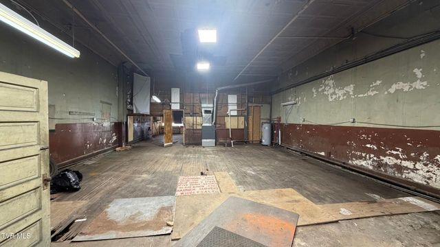 104 West Main Street, Kingsport, TN 37660