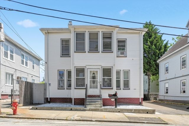 15 Flint Street, Lynn, MA 01905