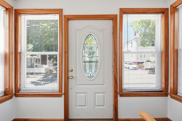 15 Flint Street, Lynn, MA 01905