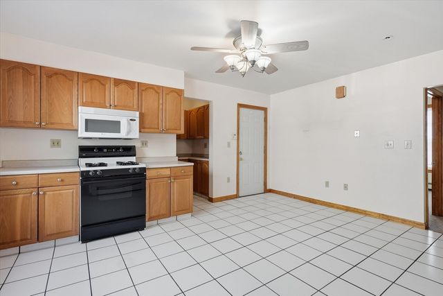 15 Flint Street, Lynn, MA 01905