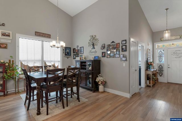 5251 Davis St SE, Turner, OR 97392