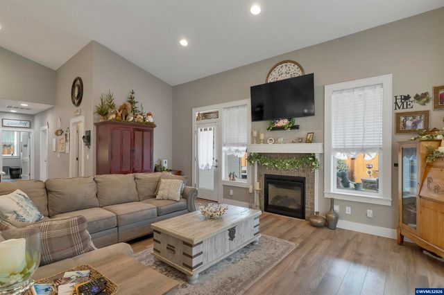 5251 Davis St SE, Turner, OR 97392