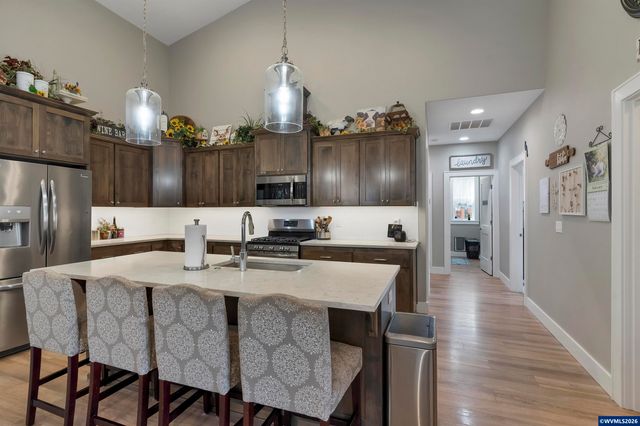 5251 Davis St SE, Turner, OR 97392