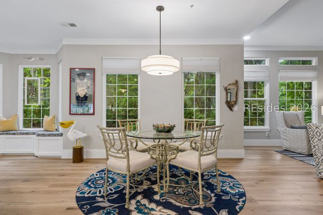 4 Indigo Run Dr Apt 421, Hilton Head Island, SC 29926