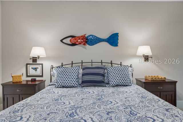 4 Indigo Run Dr Apt 421, Hilton Head Island, SC 29926