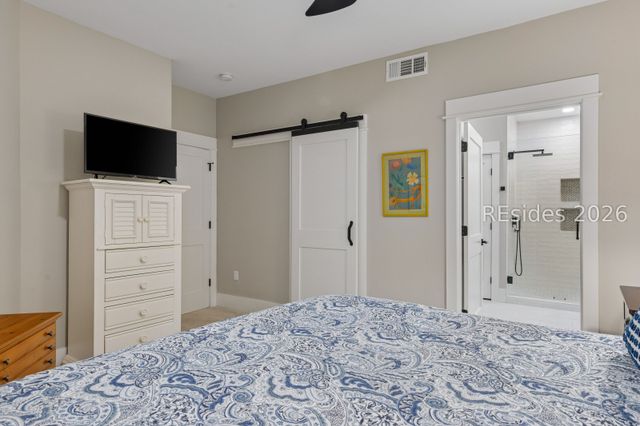 4 Indigo Run Dr Apt 421, Hilton Head Island, SC 29926