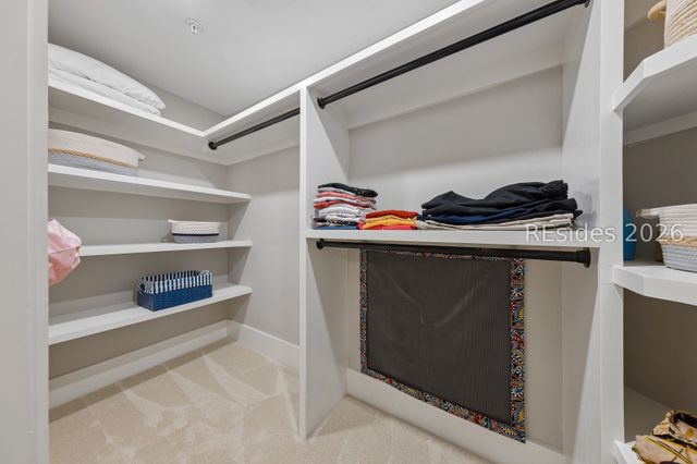 4 Indigo Run Dr Apt 421, Hilton Head Island, SC 29926