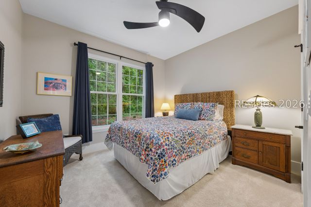4 Indigo Run Dr Apt 421, Hilton Head Island, SC 29926