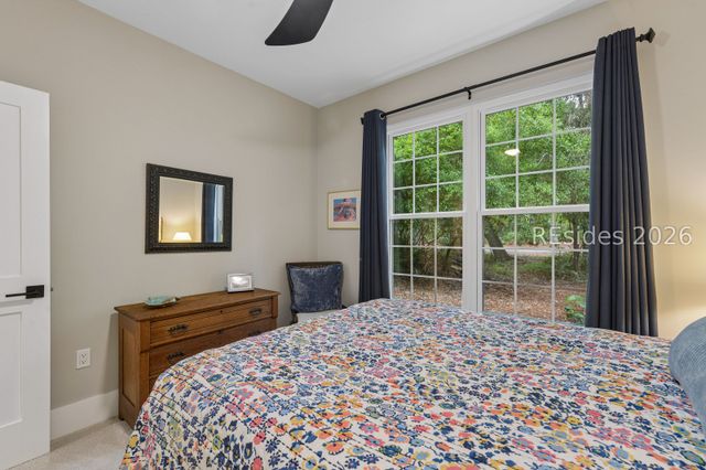 4 Indigo Run Dr Apt 421, Hilton Head Island, SC 29926