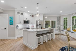4 Indigo Run Dr Apt 421, Hilton Head Island, SC 29926