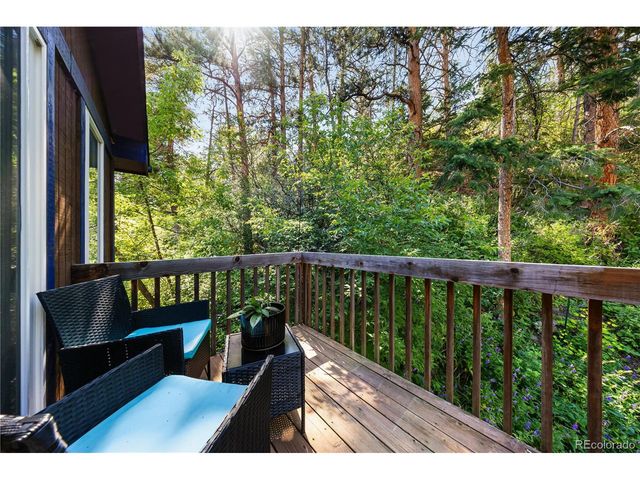 32 Idlewild Ln, Loveland, CO 80537