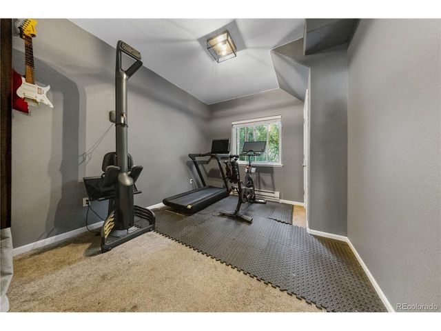 32 Idlewild Ln, Loveland, CO 80537