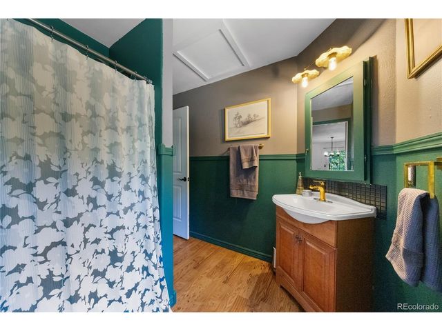 32 Idlewild Ln, Loveland, CO 80537