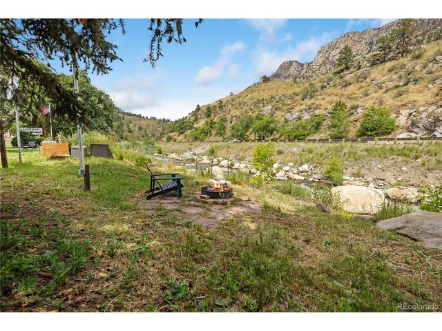 32 Idlewild Ln, Loveland, CO 80537