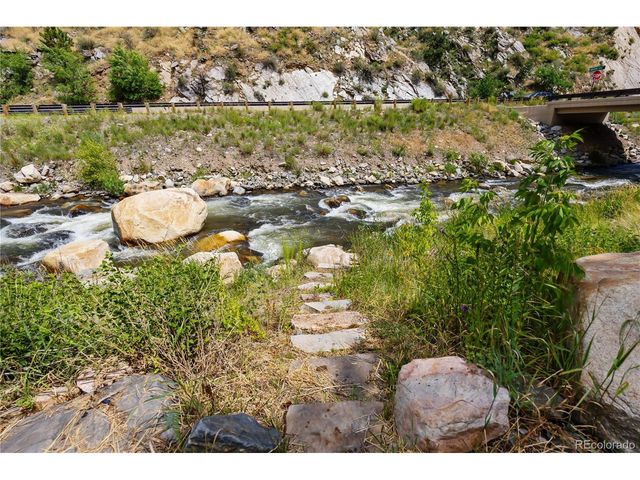 32 Idlewild Ln, Loveland, CO 80537