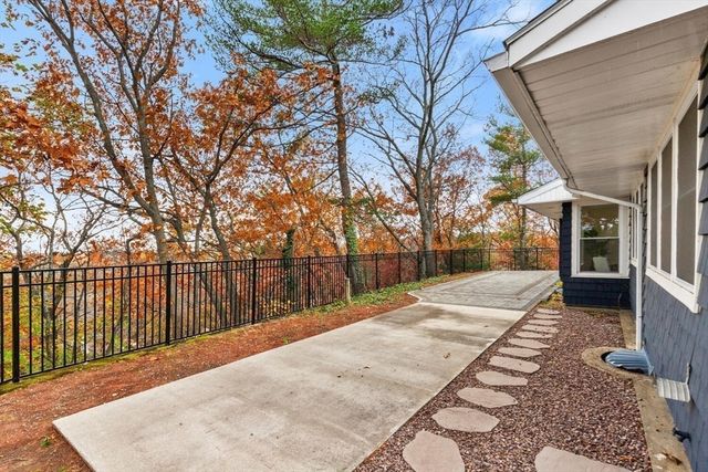 2 Mcintyre Road, Saugus, MA 01906