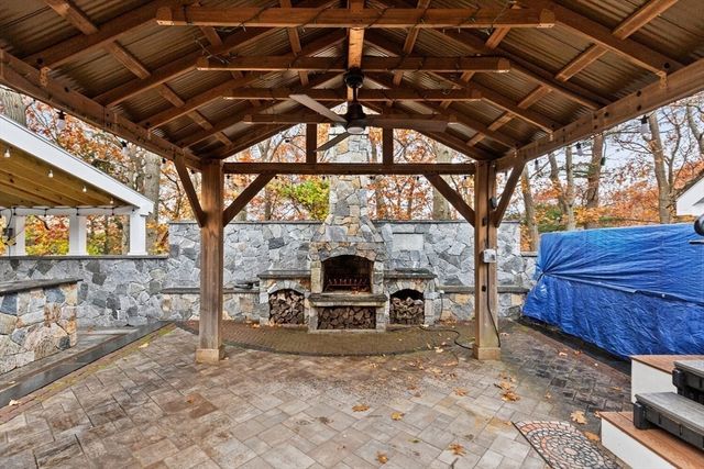 2 Mcintyre Road, Saugus, MA 01906