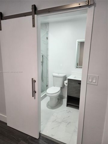 8701 SW 36th St, Miami, FL 33165