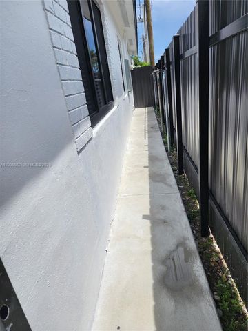 8701 SW 36th St, Miami, FL 33165