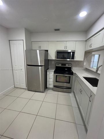 9203 SW 138th Pl 9203, Miami, FL 33186