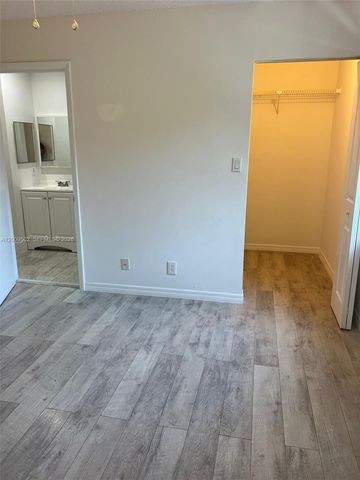 9203 SW 138th Pl 9203, Miami, FL 33186