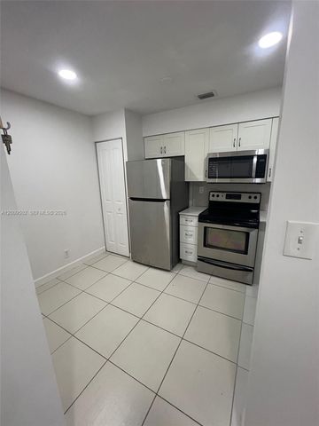 9203 SW 138th Pl 9203, Miami, FL 33186