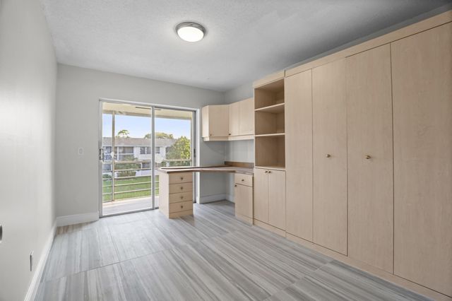 148 Hastings I, West Palm Beach, FL 33417