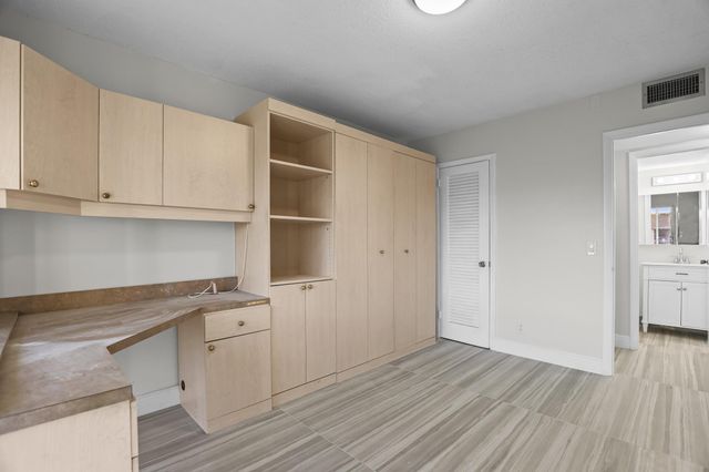 148 Hastings I, West Palm Beach, FL 33417