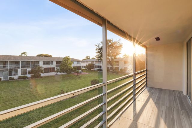 148 Hastings I, West Palm Beach, FL 33417