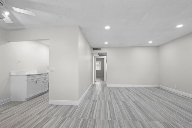 148 Hastings I, West Palm Beach, FL 33417