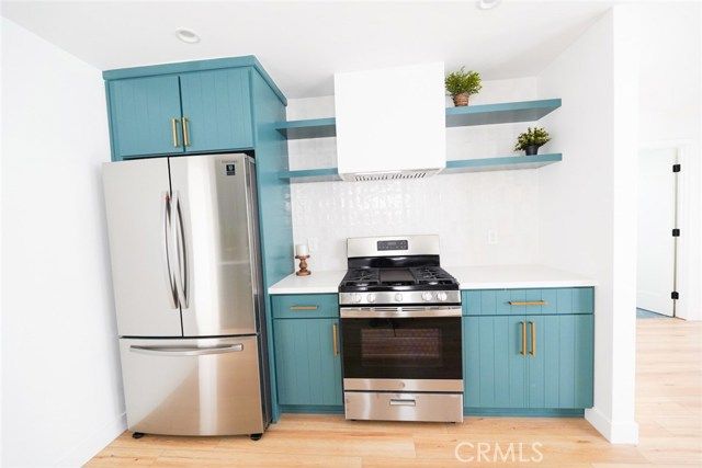 3642 6th Avenue, Los Angeles, CA 90018