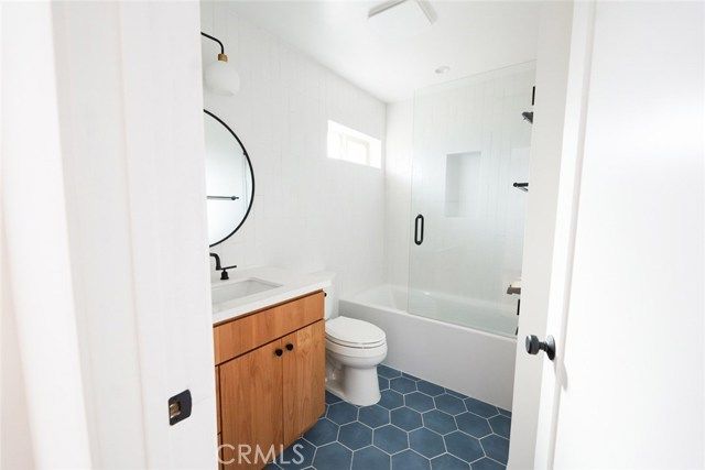 3642 6th Avenue, Los Angeles, CA 90018