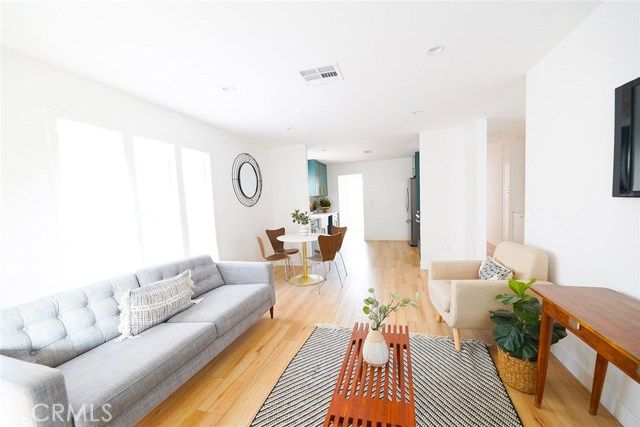 3642 6th Avenue, Los Angeles, CA 90018