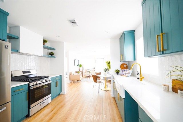 3642 6th Avenue, Los Angeles, CA 90018