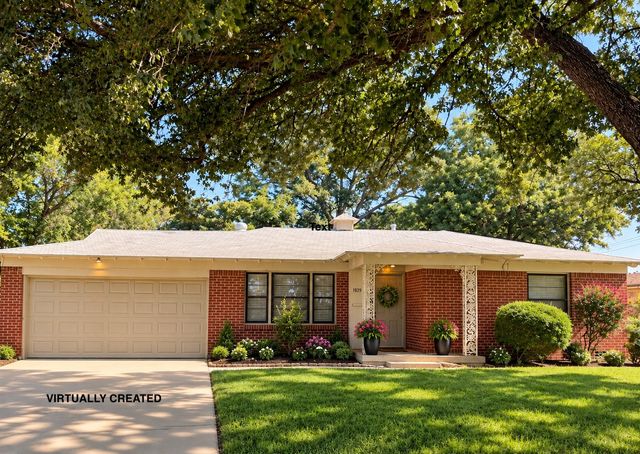 6829 Hightower Street, Fort Worth, TX 76112