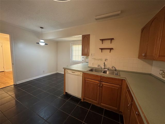 6829 Hightower Street, Fort Worth, TX 76112