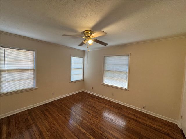 6829 Hightower Street, Fort Worth, TX 76112